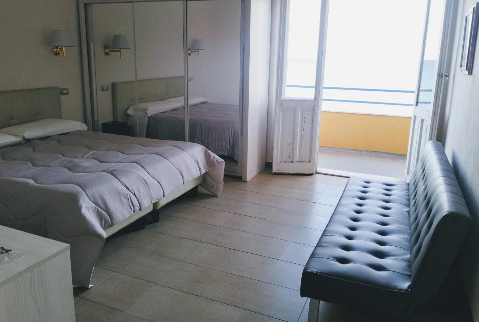 Hotel Calamosca Cagliari Exterior photo
