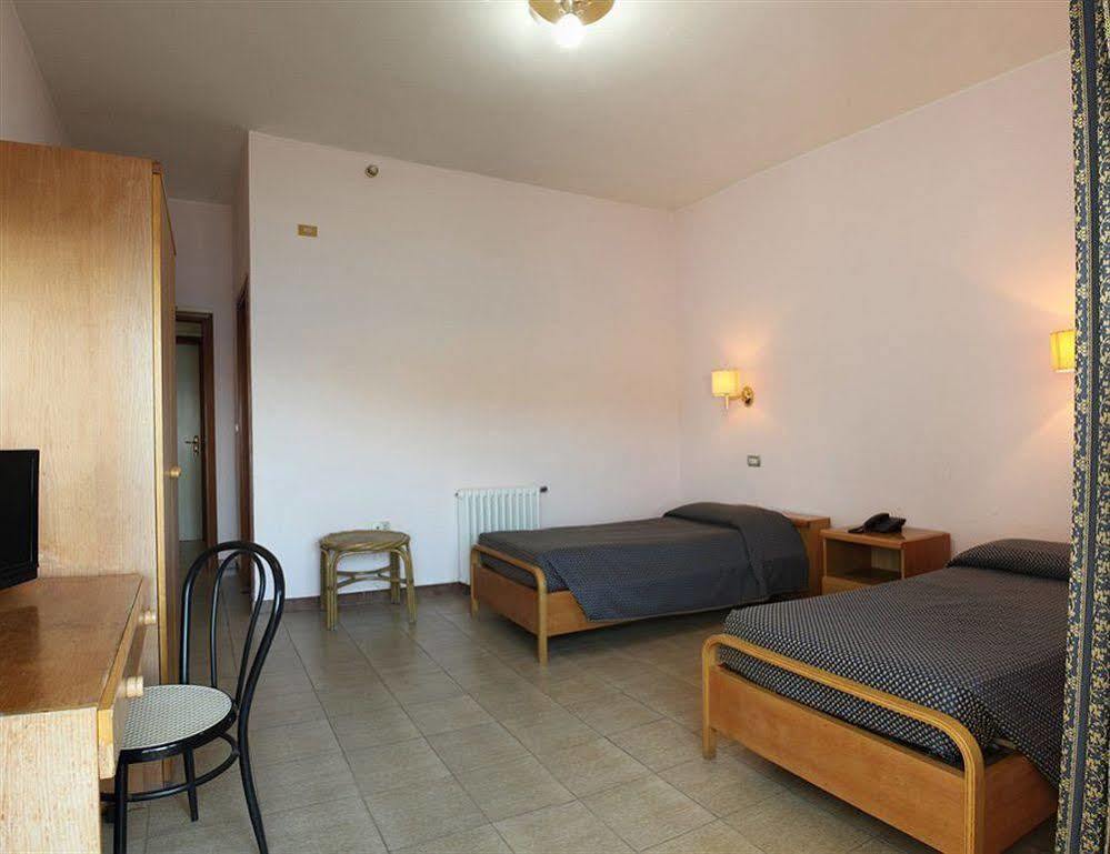 Hotel Calamosca Cagliari Exterior photo